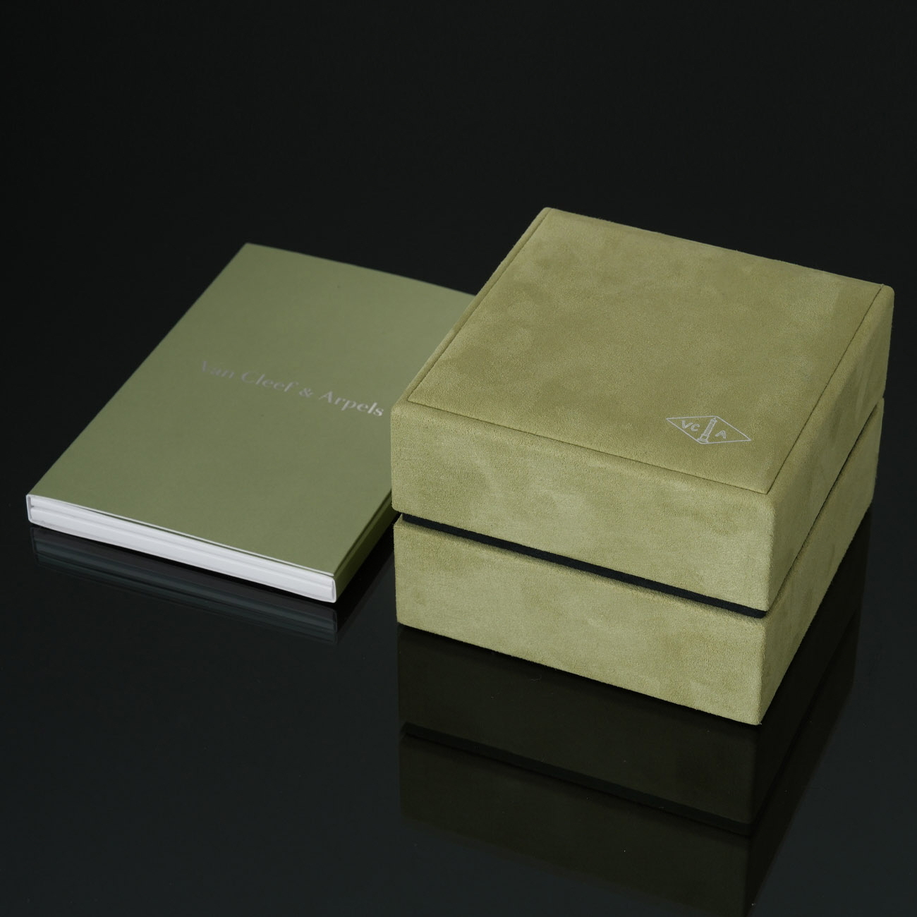 Van Cleef & Arpels(USED)반클리프앤아펠 뻬를리 브레이슬릿 #L